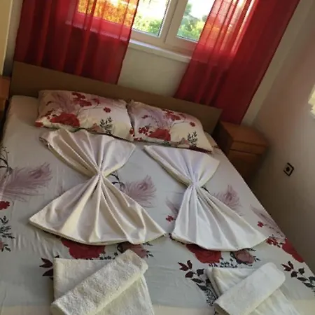 къща йорданови 3* Czernomorec